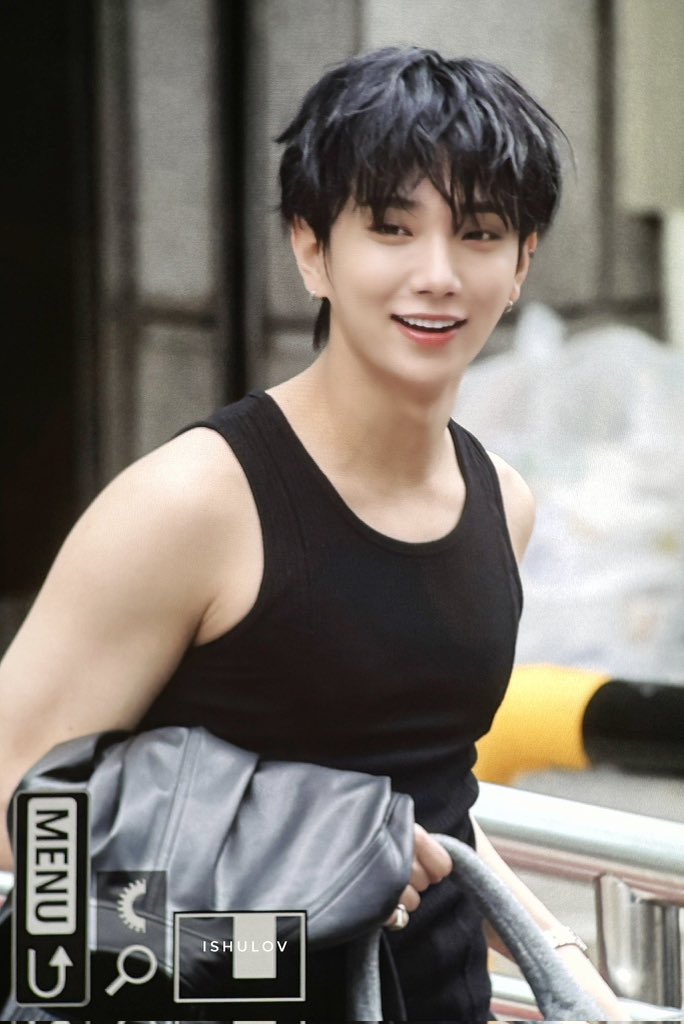 shuasmedia's tweet photo. joshua’s face card &amp; body card goes crazy https://t.co/t8MmH9P0DD