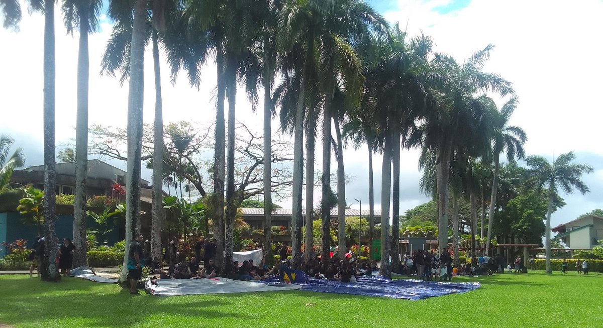 DuavataNews's tweet photo. The University of the South Pacific (USP) is facing a significant crisis as the Association of the University of the South Pacific and the University of the South Pacific Staff Union have officially commenced strike action.
#Fiji #FijiNews https://t.co/qVXo9dxUic