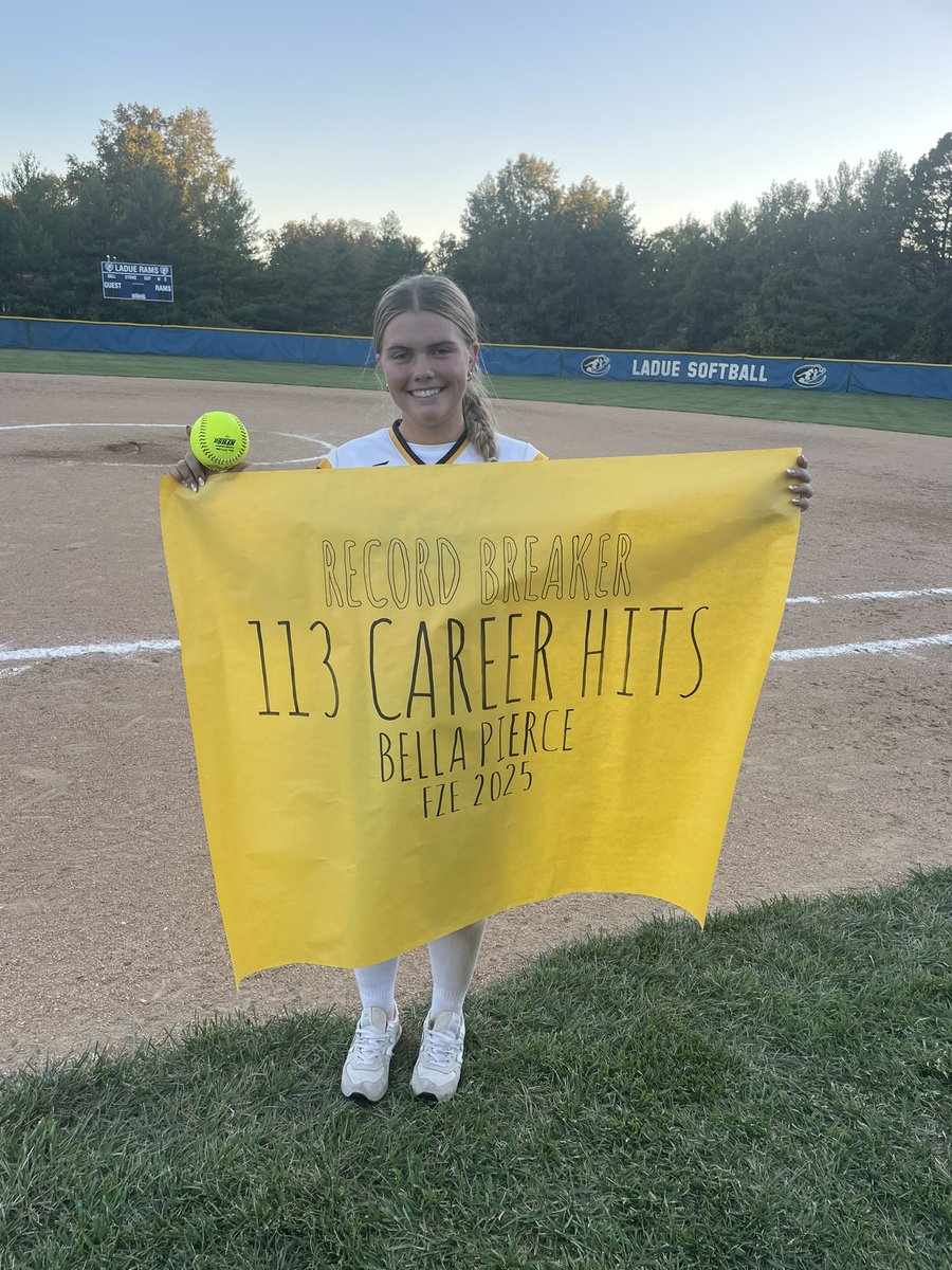 FZE_Softball's tweet photo. CONGRATULATIONS to Bella Pierce on becoming an all-time leader in career hits in FZE history! 116 hits and counting…✨ https://t.co/v4qsJi4loQ