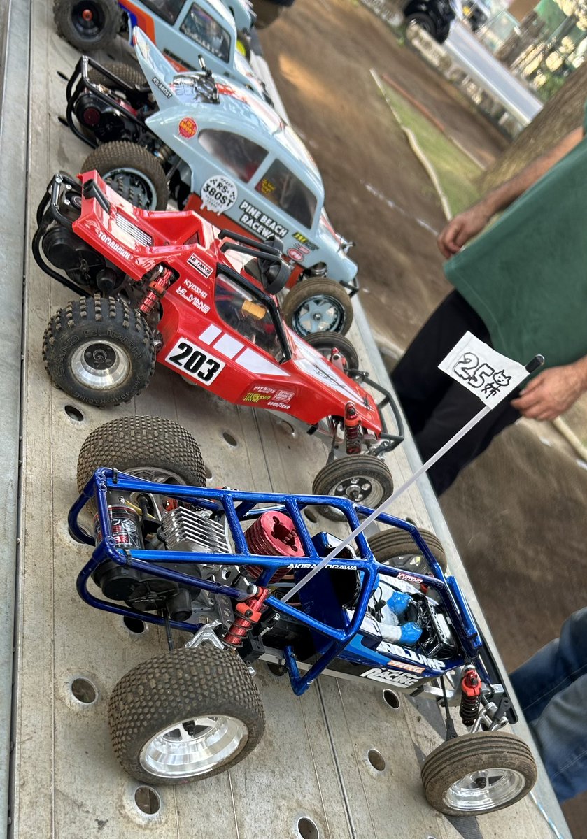 誰にも伝わらにゃい私の趣味全開のクルマにゃの♫ 今も売ってる京商