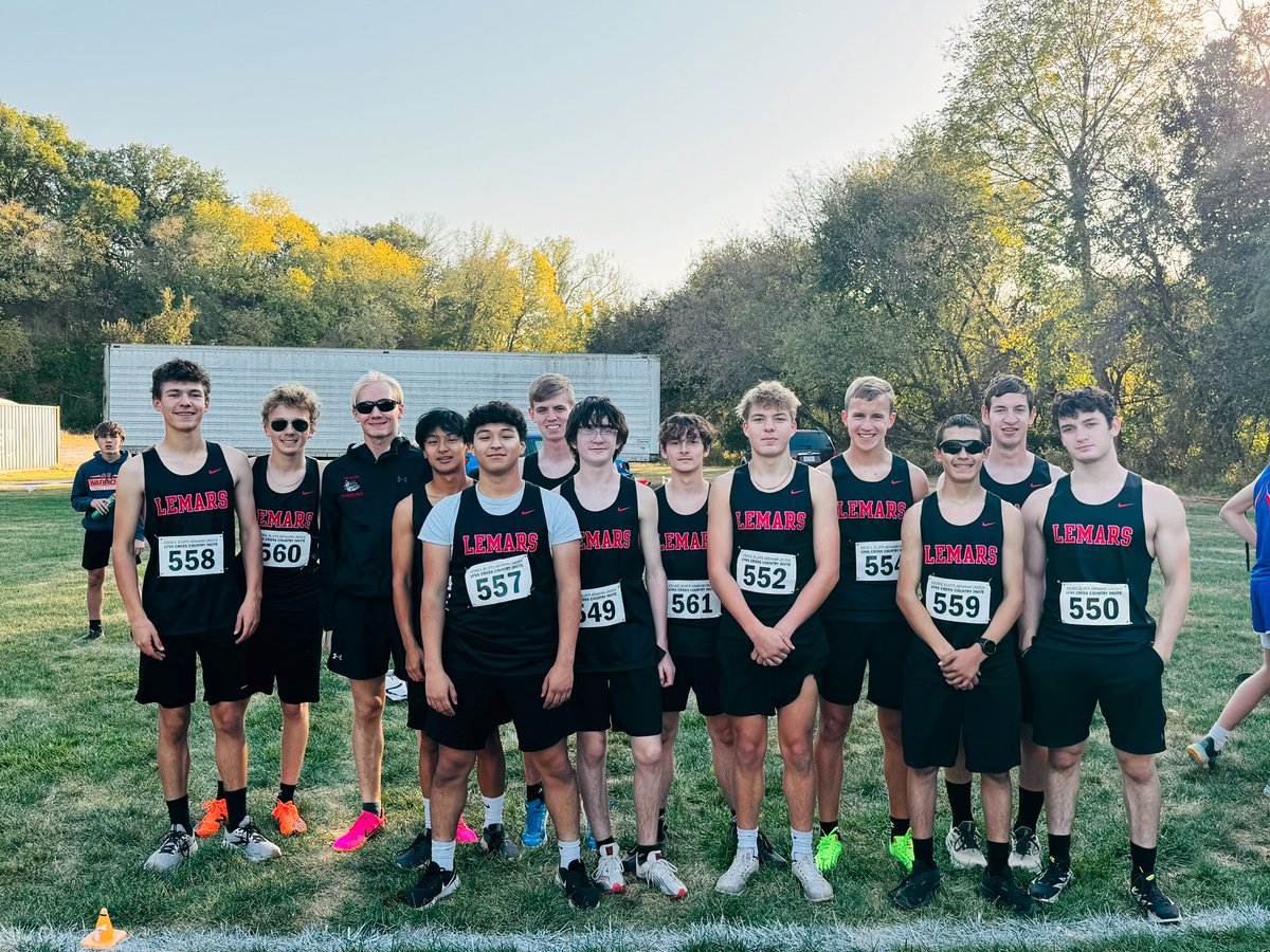 Le Mars Boys/Girls Cross Country tweet media