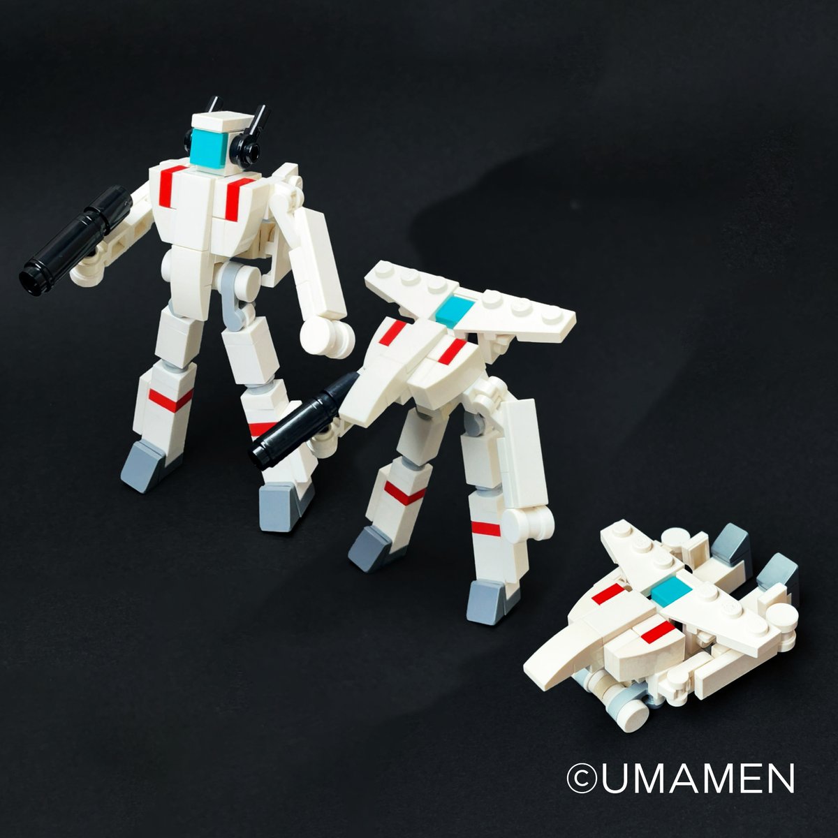 udon01410141's tweet photo. レゴでマクロスVF-1を作りました。
#legomicroscale https://t.co/VcKKPVOBLD