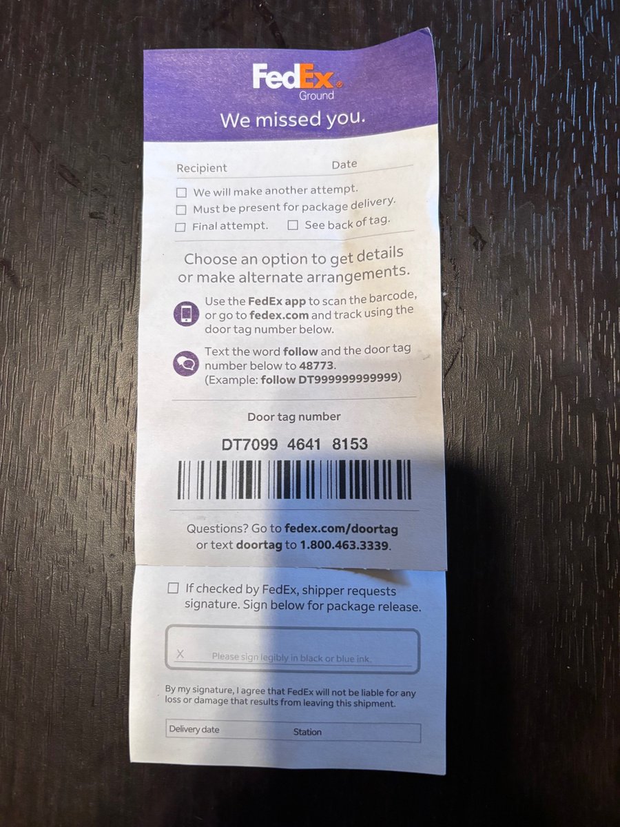 t0nech's tweet photo. @FedEx https://t.co/VHS09XgnJI