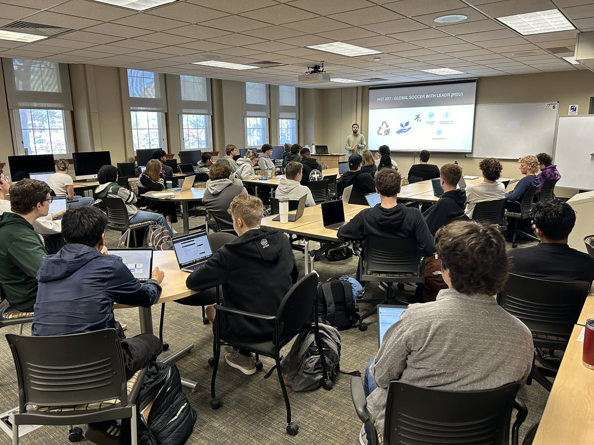 LEADR_MSU's tweet image. Lots happening in LEADR this semester! Lots of classes and instruction #digitalhistory #msudh