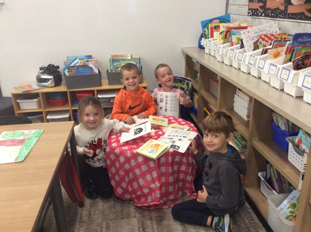 Our Kinder Comets are gearing up for a fun new unit of learning all about life on a 🚜farm 🚜! 💙💚💫 #CCEthespace4U <a href="/myccs/">Carmel Clay Schools</a>