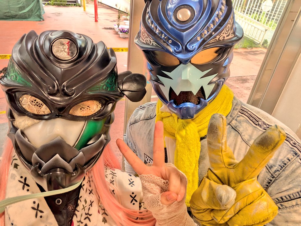 lalehanabata's tweet photo. ニャンコのもふもふのお腹に顔埋めて吸いたいけど、このニャンコはあかん...
 #未來流忍者 https://t.co/MX5b3HHzDo