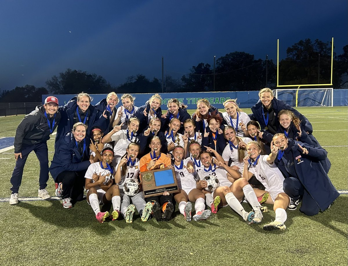 Section Champs‼️ 

Congratulations to the Orono Girls Soccer team on winning the Section 5AA Championship and punching its ticket to the 2024 MSHSL Class AA State Girls Soccer Tournament.