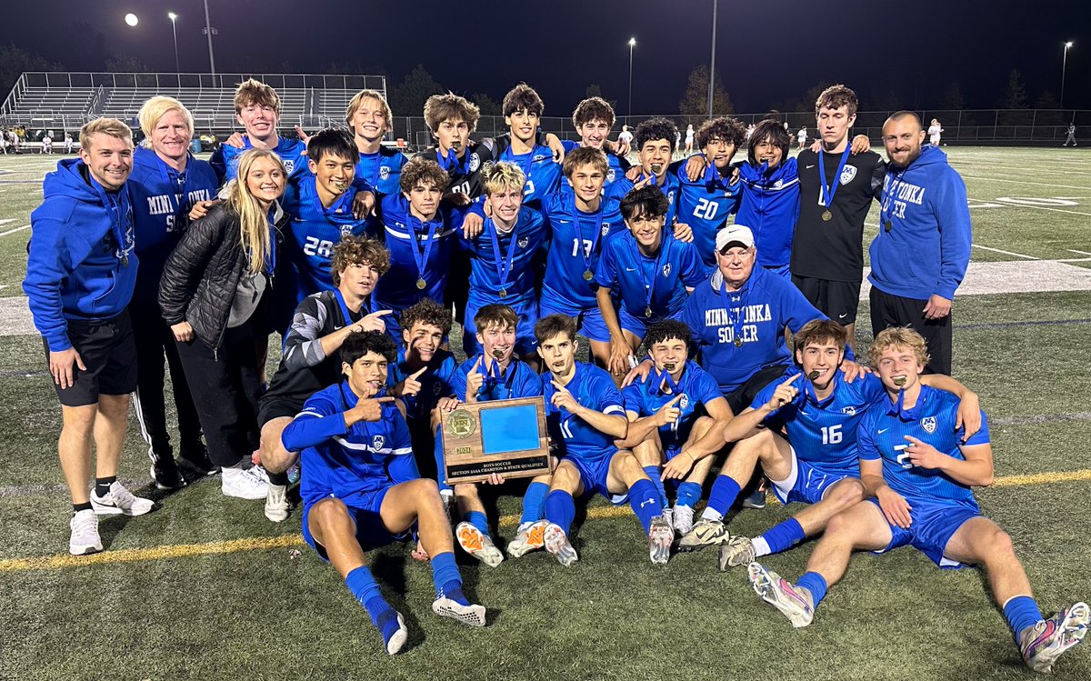 🚨 MINNETONKA BOYS SOCCER SECTION 2AAA CHAMPS!
⚓️⚽️ Here's our Minnetonka Boys Soccer Section 2AAA Championship team #Congrats <a href="/TonkaSchools/">Minnetonka Schools</a>