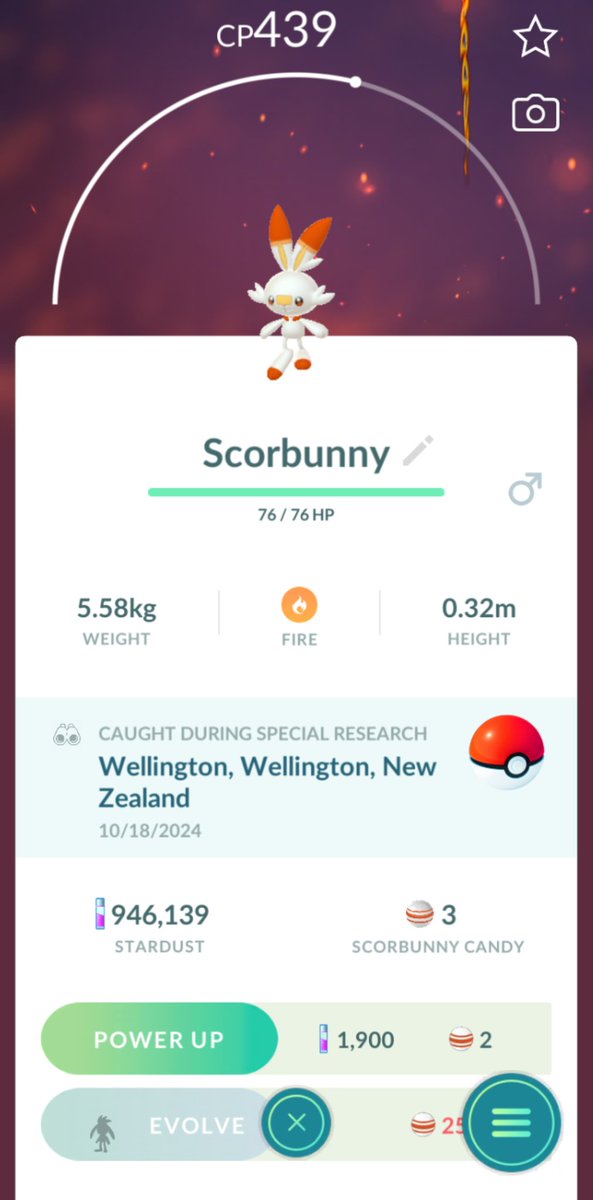g47ix's tweet image. Does anyone in New Zealand (or elsewhere) have this too? I just received this screenshot—Niantic seems to be testing a new Pokémon screen in #PokemonGO