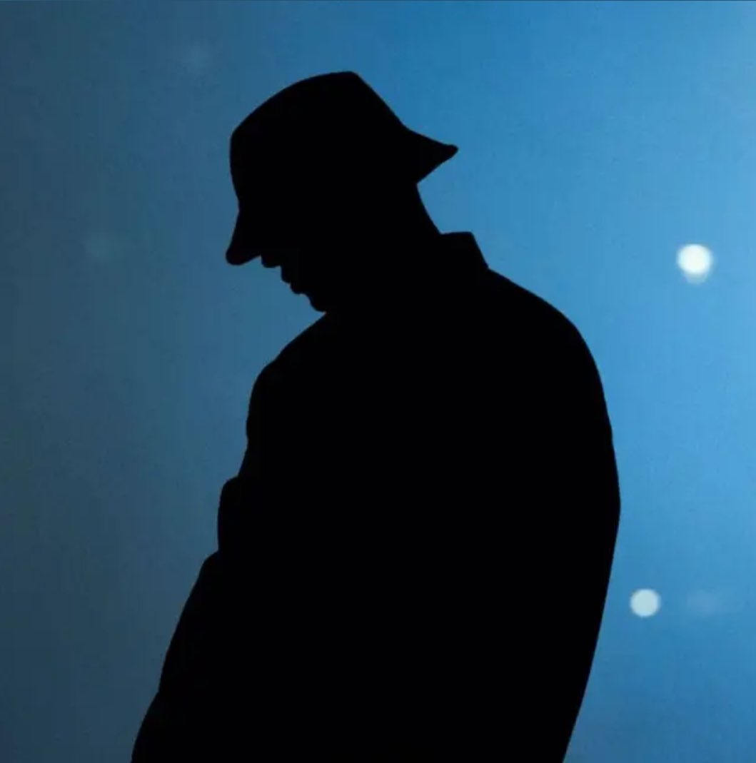 Esa voz de duki al borde de llorar es una locuraaaaaa