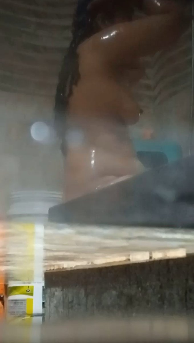 Homly_incest's tweet photo. Indian aunty rare hidden bathing floor reflected video avilable intrested people message me. Only exchange avilable https://t.co/bZxwe5RXfm