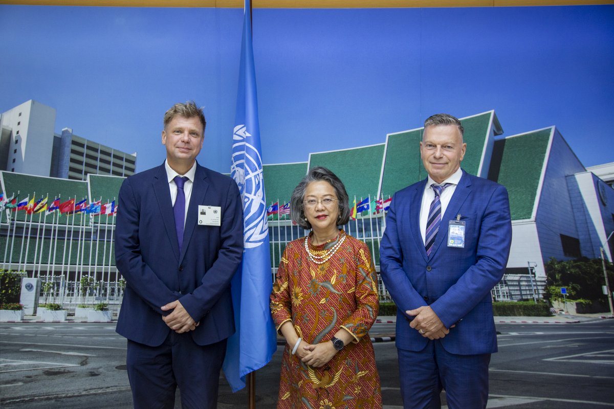 UN_Armida's tweet photo. Engaging discussion with Hans-Ulrich Sudbeck of @GERinThailand and @giz_gmbh reps on our #UrbanAct partnership, driving sustainable urban development in #AsiaPacific.
We also explored future collaborations in areas such as #AirPollution (#RAPAP) and beyond. https://t.co/b2YJKRISkT