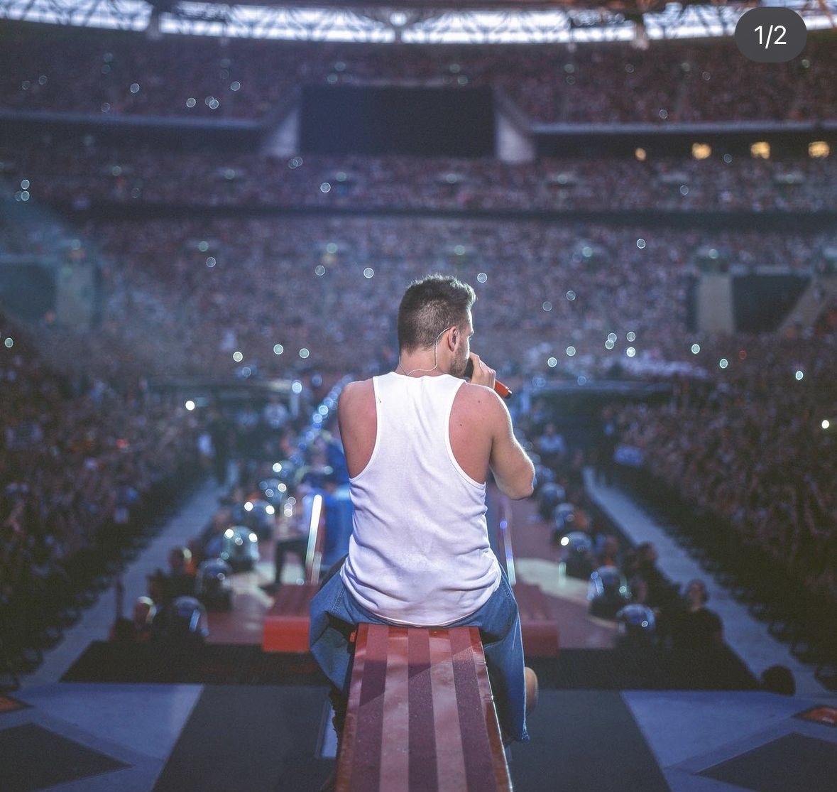 One Direction Memories tweet media