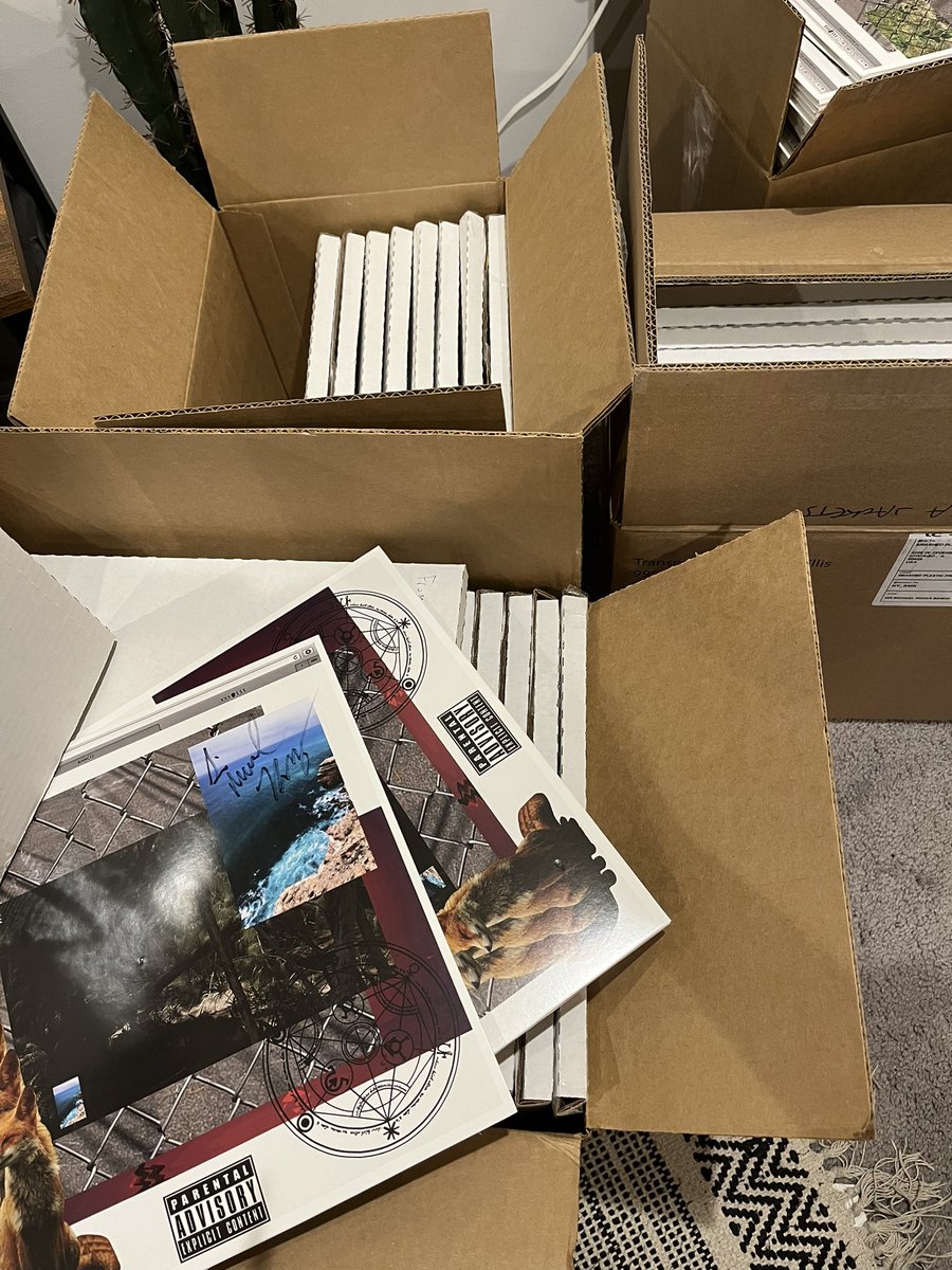 Mikey Rocks tweet media