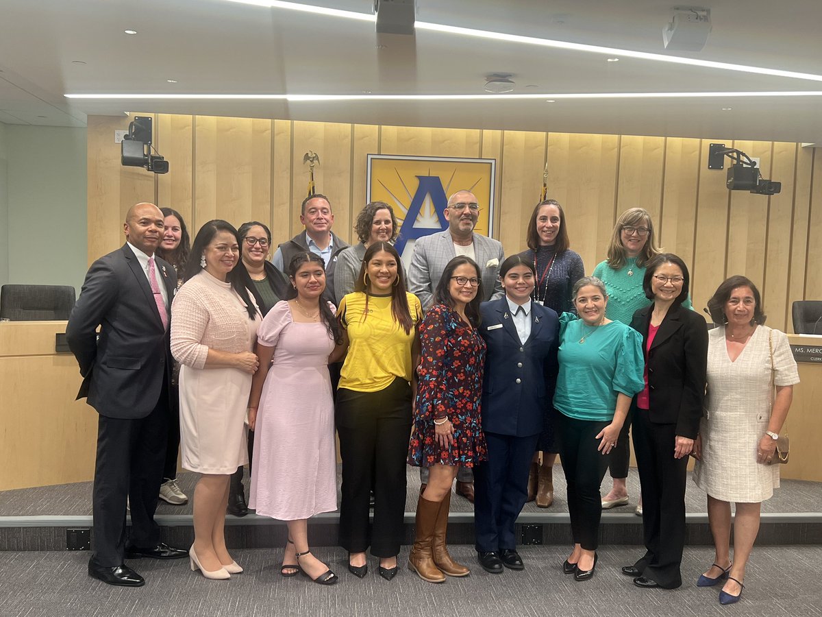 It was truly an honor to celebrate our Hispanic Heritage Month Student Leaders tonight at the <a href="/APSVaSchoolBd/">APS School Board</a> meeting. They were selected by our high schools and programs for their outstanding leadership skills. We also celebrated the 2024 Principal of the Year and Student of the