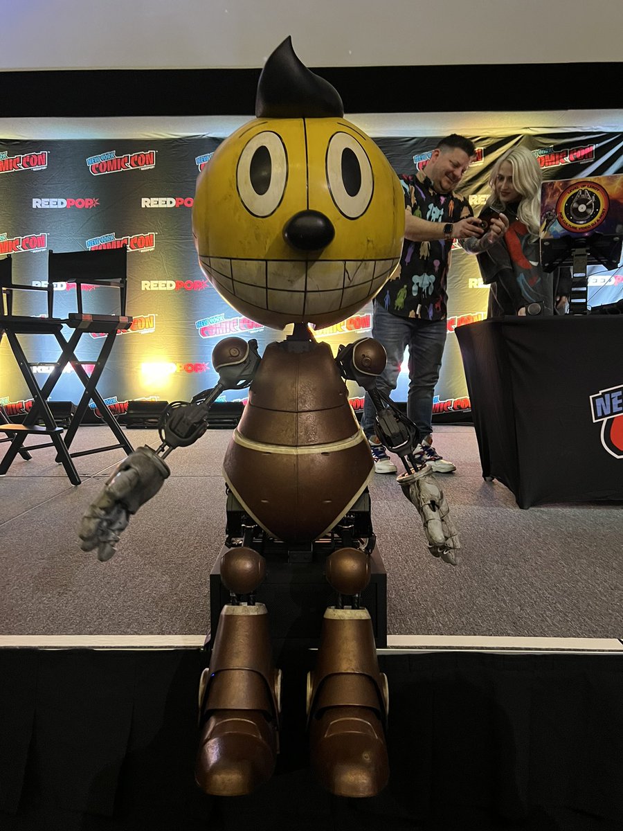 DennisHongRobot's tweet photo. 🤖
Kid COSMO is everywhere! 😙

The new Russo Brothers movie “The Electric State” with Millie Bobby Brown and Chris Pratt, premiering March 14 on Netflix.

#TheElectricState #Netflix #RoMeLa #robot #KidCOSMO 
@Milliestopshate @prattprattpratt @RoMeLaUCLA https://t.co/L6zHrbNoEF