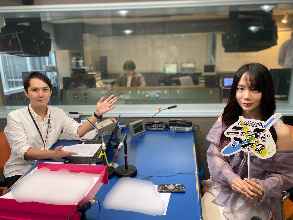 chodo_obc's tweet image. スペシャルコーナー「#ゲストでござる」
本日は画家の谷原菜摘子さん(@n_tanihara )にお越しいただきました！

谷原さんは今年の｢中之島文楽｣の美術を担当されます。
中之島文楽は10月25日(金)、26日(土)の2日間、大阪市中央公会堂で開催です！

詳しくはこちら↓
osakabunraku.jp