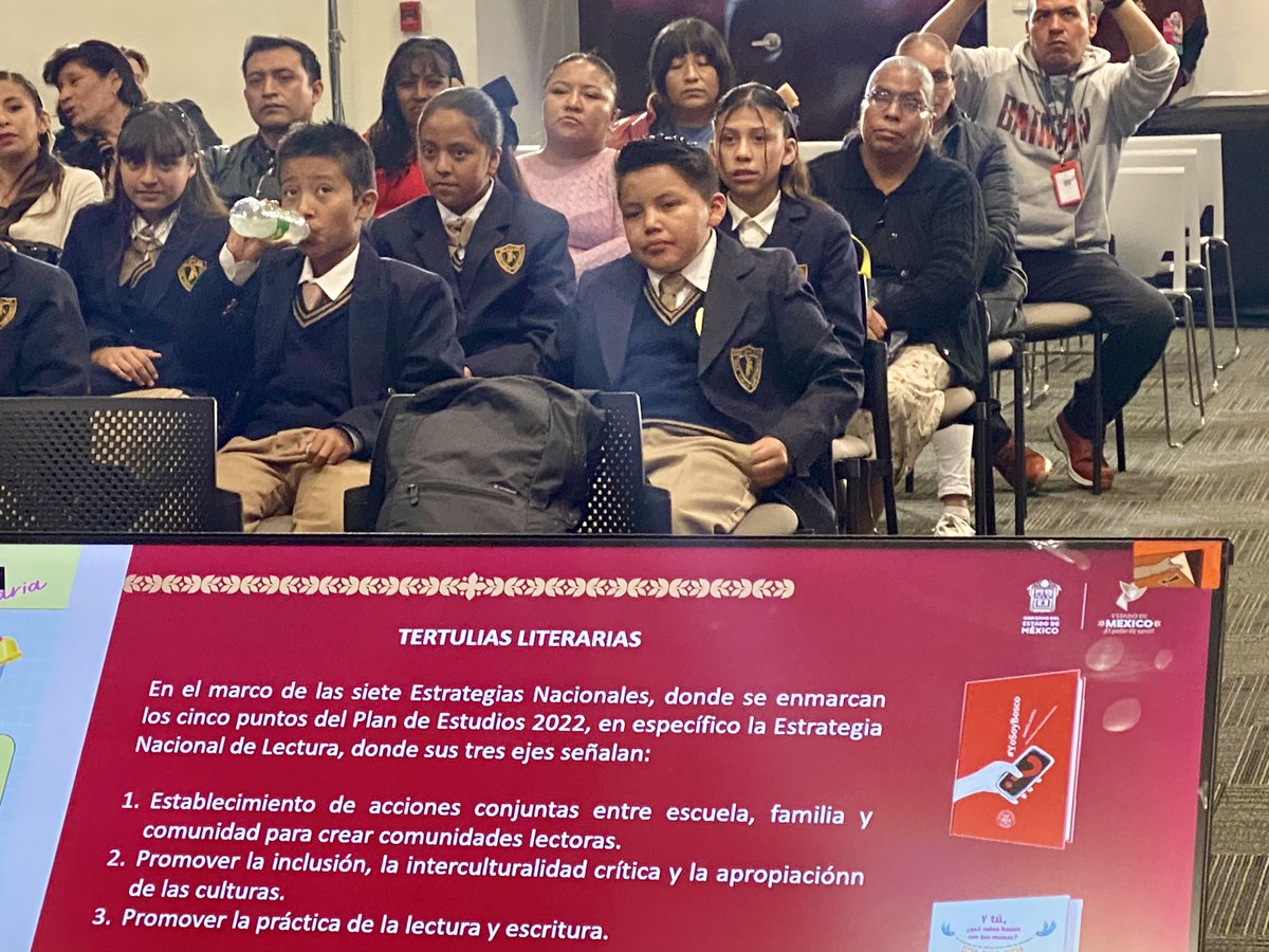 acostademi's tweet photo. #YoSoyBosco en la #Filem2024 celebrando sus 511,088 lectores en el programa de Tertulias literarias 🔥 https://t.co/IRZ09r9tMb