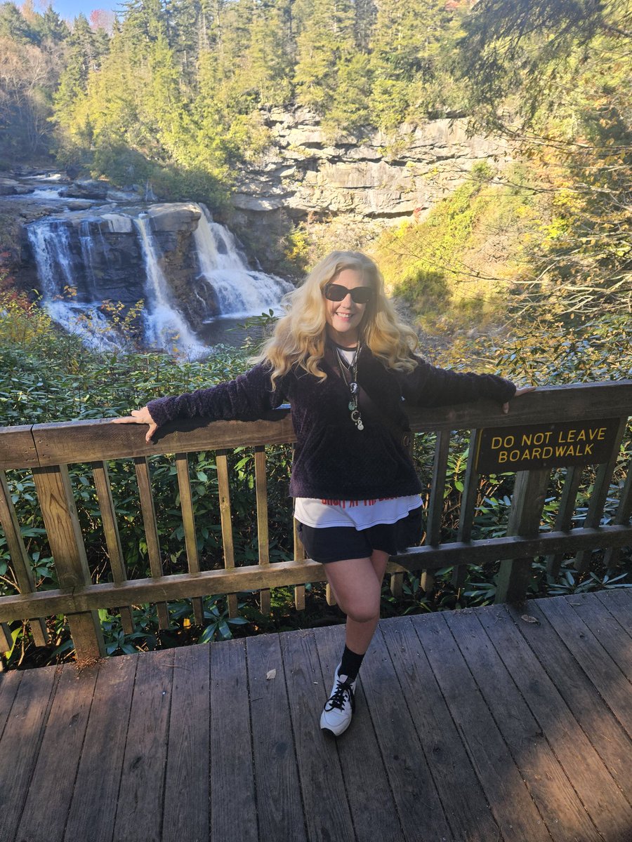 Dixie Dynamite tweet media