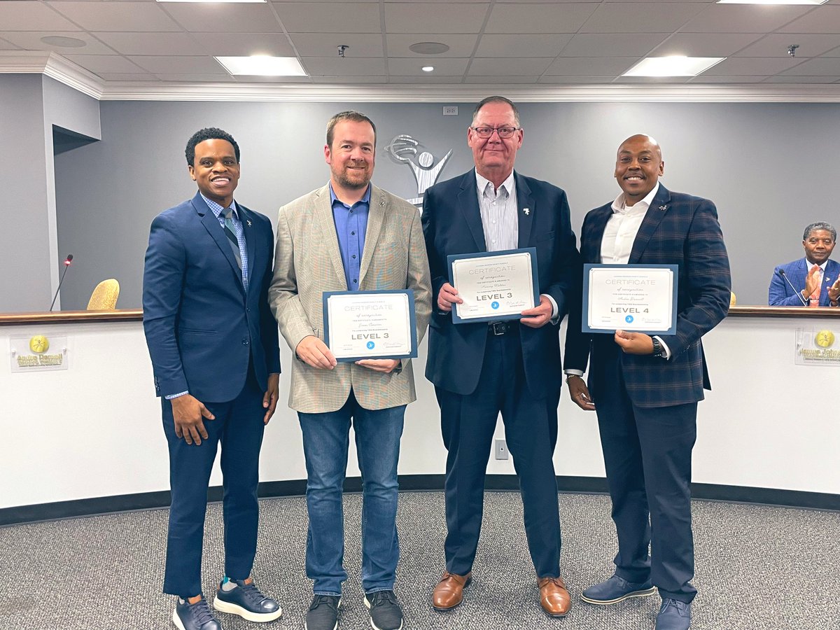 Congratulations to our dedicated board members for achieving new levels in the TSBA Boardsmanship Program! Your commitment to leadership and growth ensures a brighter future for our students and community.
Chairman Harvey Walden: Levels 1, 2, &amp; 3
Parliamentarian Andre Darnell: