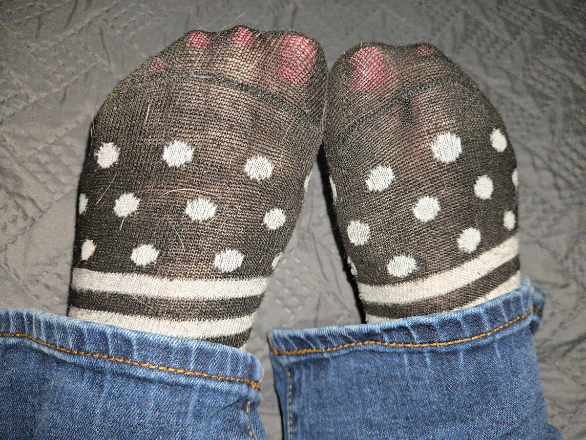 MommaFootograph's tweet photo. Relax time
#feetworshi̇p #feet #sockslover #socksniffer #socks https://t.co/RpjcrhwDRR