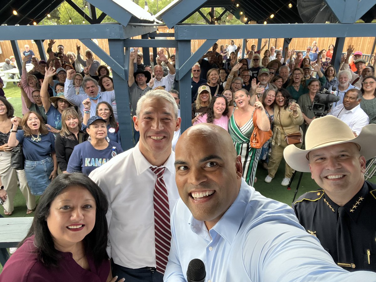 ColinAllredTX's tweet photo. San Antonio is fired up to fire Ted Cruz! https://t.co/5NxzUnNmea