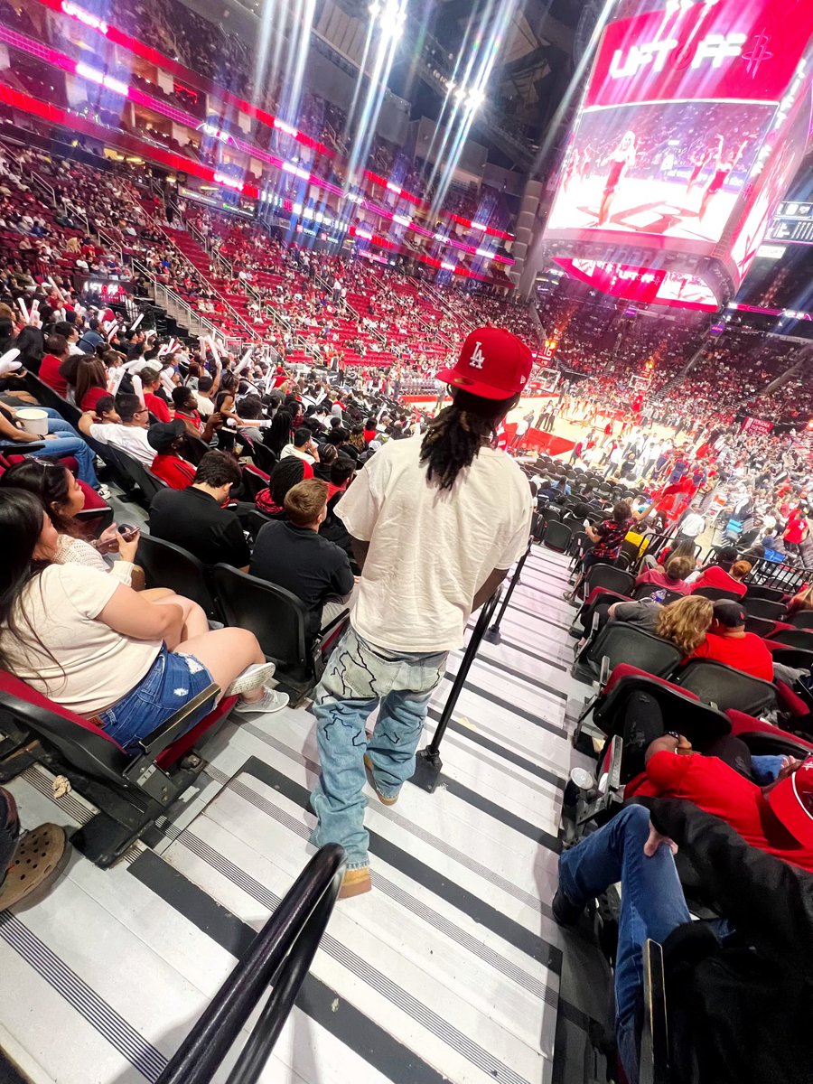 KINGALL7H's tweet photo. Houston show me love💯 https://t.co/DutnfJ5Zhg