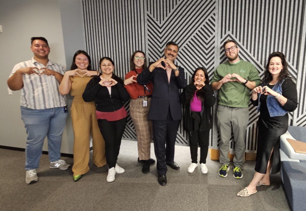 AlyssaCuevas_'s tweet photo. Spotted: @hisd_SRE Stellar Seven + 1 ๐คฉ Shoutout to @bipulusa for his guest appearance. We love when our coaches show up for us off and on the court ๐ซถ๐ป #HISDTLA https://t.co/UhvrVEfT1s