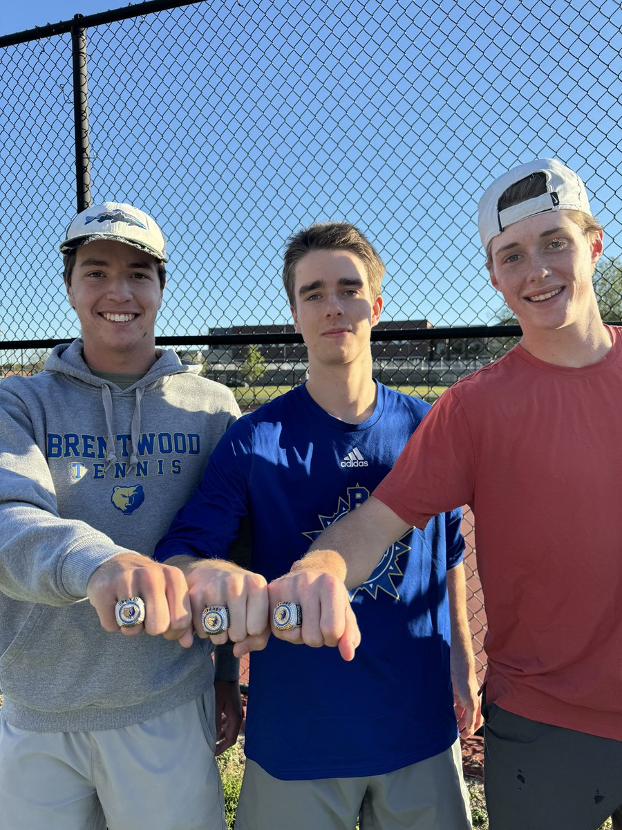 wcsBHStennis's tweet photo. Our tennis players got some hardware in!๐ #statechamps #readytorepeat @wcsBHSAD @wcsBHS @wcsCOAthletics https://t.co/cZQp2OIBlz