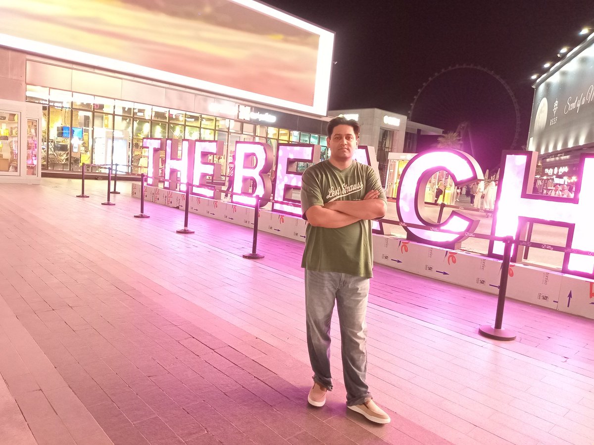 TechGadgetPK's tweet image. Fun day at JBR after #GITEX