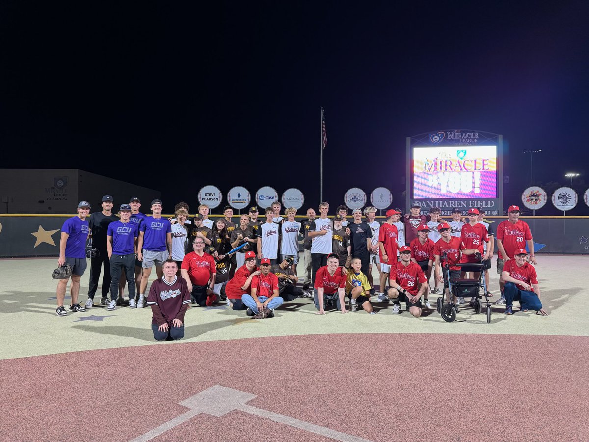 Grand Canyon Baseball (@gcu_baseball) on Twitter photo Lopes in the community supporting the unbelievable work of <a href="/miracleleagueaz/">Miracle League of Arizona</a>! #GCUheartofPHX Lopes in the community supporting the unbelievable work of <a href="/miracleleagueaz/">Miracle League of Arizona</a>! #GCUheartofPHX