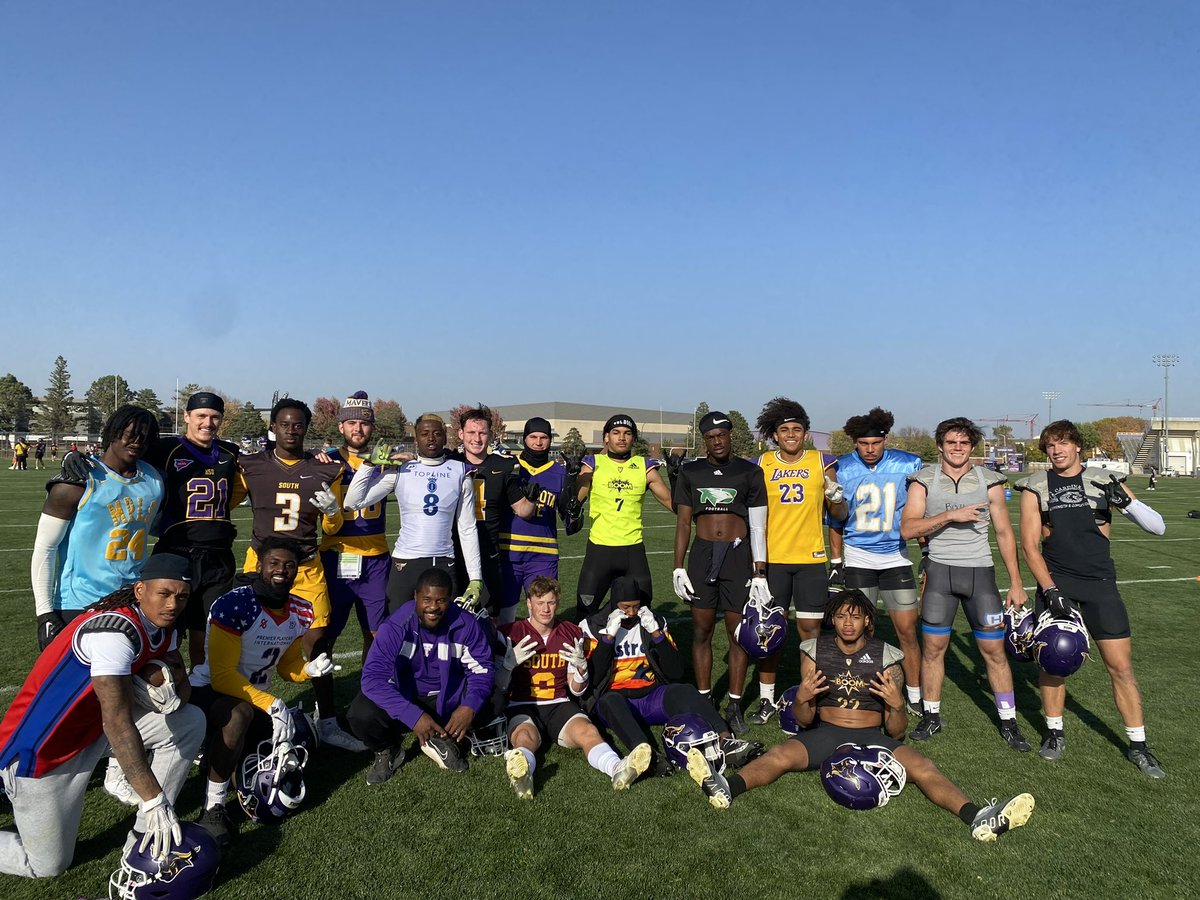 It was a RETRO type of day, let’s check in with the LB’s, DL &amp; DB’s🤘🏽😈#FTB