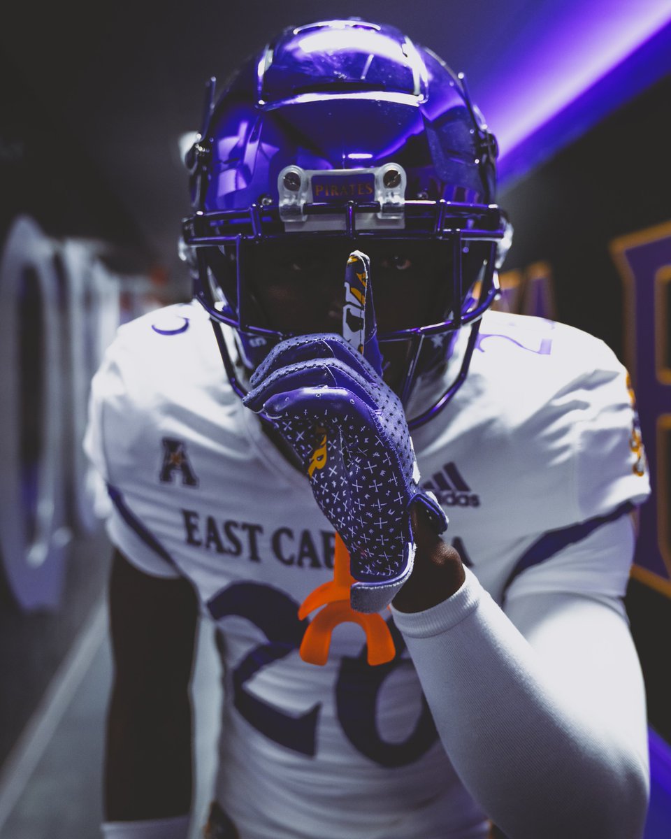 ECUPiratesFB's tweet photo. 🟣⚪️⚪️ https://t.co/f2qNR8dnee