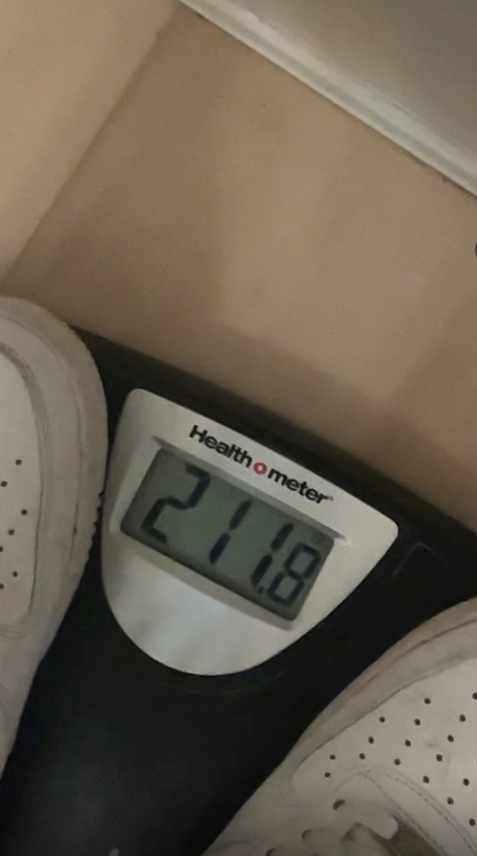 camisking3's tweet image. Becoming obsessed with the process!
Gained 15 Lbs of muscle while becoming faster, stronger, more explosive, and more flexible! It’s almost that time!
5’8 211Lb RB.