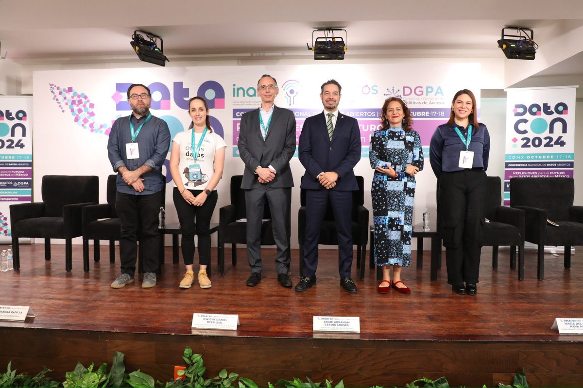 JaimeCerdio's tweet photo. 📈 Esta tarde, durante la #ConferenciaNacional de #DatosAbiertos #DATACON 2024 tuve la oportunidad de moderar el panel “Avances y desafíos en datos abiertos: un enfoque colaborativo”, en el que participaron extraordinarias personas especialistas en la materia 🇲🇽 https://t.co/UIYYRslYrb