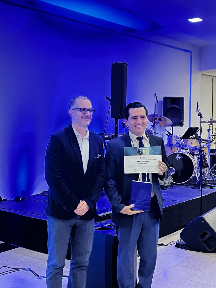 🎓 UTPL (@utpl) on Twitter photo <a href="/utplinvestiga/">UTPL Investiga</a> #InvestigaUTPL 🏆Valoramos el compromiso de las empresas en la búsqueda de soluciones creativas con el reconocimiento Innovación Empresarial en Colaboración con la Académica
🥇 <a href="/bancode/">Vanessa Dávila</a>
🥈 <a href="/Clipp_ec/">Clipp</a>
🏅 <a href="/CamaraLoja/">Cámara de Comercio de Loja</a> <a href="/utplinvestiga/">UTPL Investiga</a> #InvestigaUTPL 🏆Valoramos el compromiso de las empresas en la búsqueda de soluciones creativas con el reconocimiento Innovación Empresarial en Colaboración con la Académica
🥇 <a href="/bancode/">Vanessa Dávila</a>
🥈 <a href="/Clipp_ec/">Clipp</a>
🏅 <a href="/CamaraLoja/">Cámara de Comercio de Loja</a>