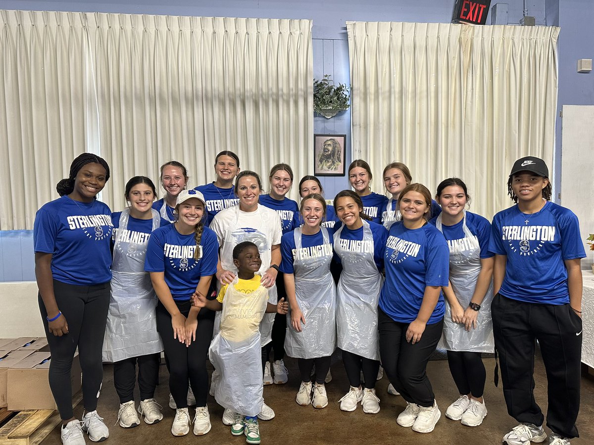 Great first week of practice and activities! Thanks to the Wallace family for hosting us for a lake day and Grace Place Ministries for allowing us to serve alongside them!