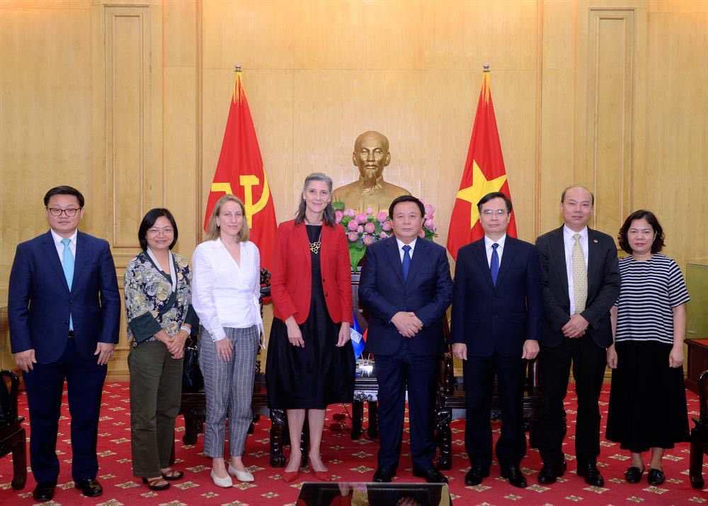 Ramla Khalidi (@ramlakhalidi) on Twitter photo Gr8 insights from meeting Nguyแป
n Xuรขn Thแบฏng, Party Politburo member & President of HCM National Academy of Politics
<a href="/UNDPVietNam/">UNDP in Viet Nam</a> proud 2 support efforts to strengthen leadership training, research & policy consulting
๐ค Looking fwd to deepen our partnership to accelerate SDGs Gr8 insights from meeting Nguyแป
n Xuรขn Thแบฏng, Party Politburo member & President of HCM National Academy of Politics
<a href="/UNDPVietNam/">UNDP in Viet Nam</a> proud 2 support efforts to strengthen leadership training, research & policy consulting
๐ค Looking fwd to deepen our partnership to accelerate SDGs