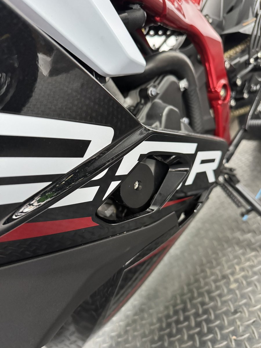 よっし44 tweet media