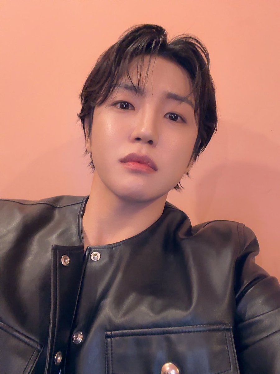 A.C.E tweet media