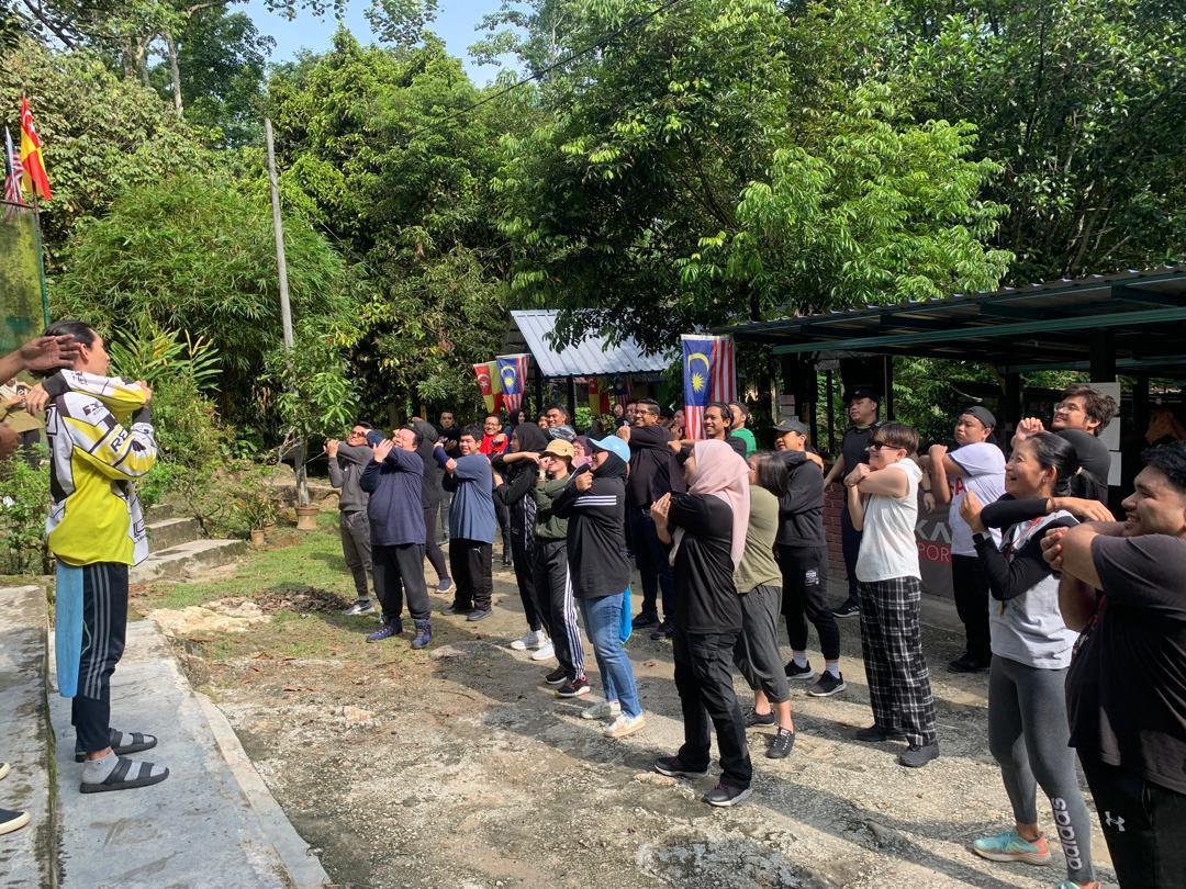 ICDMalaysia's tweet image. We had a blast at the ICDM employees paintball challenge! Huge thanks to our HR team for organising this fun event. Shoutout to our top players and our amazing family members!
#Teamwork #ICDM #PaintballFun