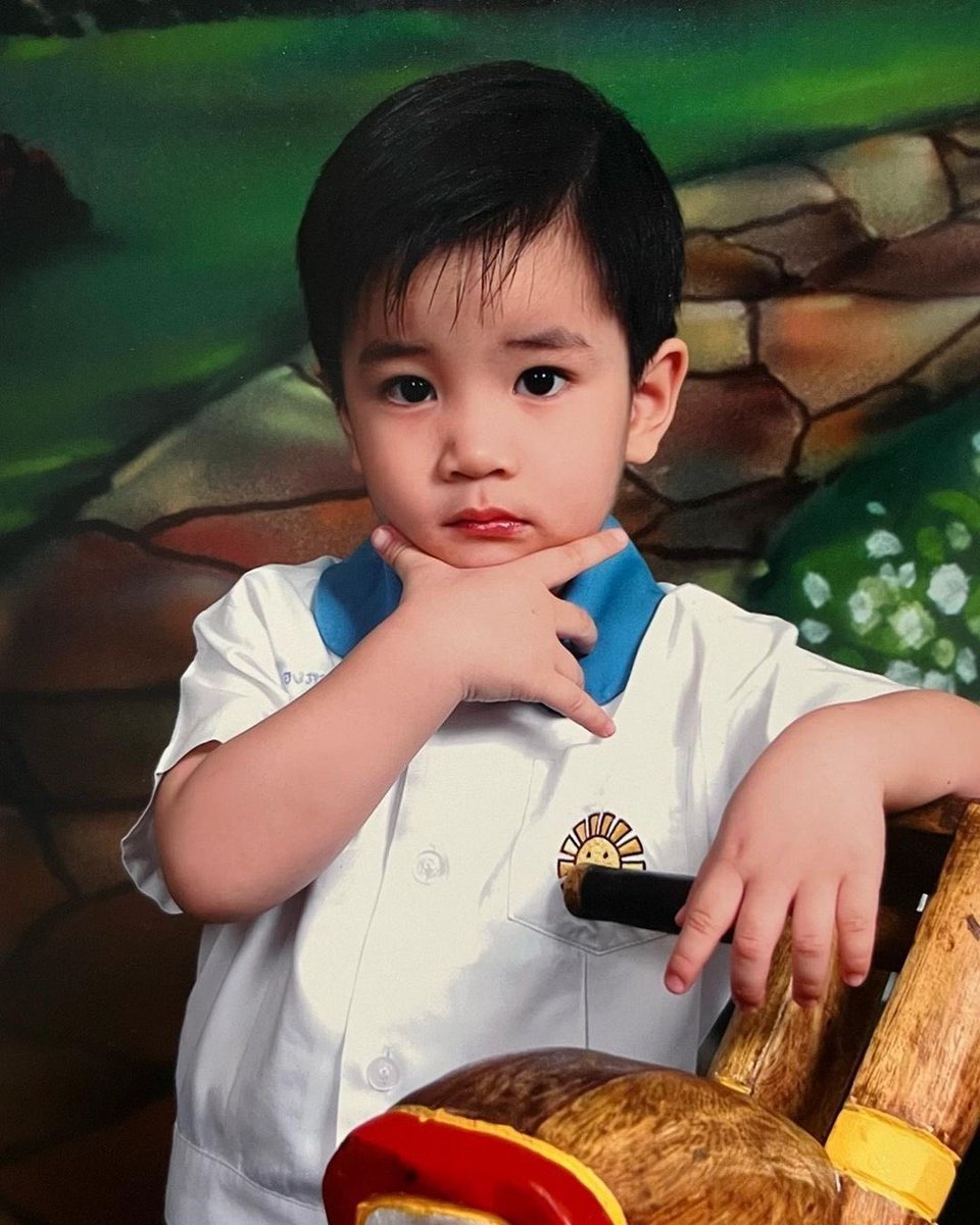bahtphoria's tweet photo. Dear @tawattannn ,

Happy bday na krub! Our sunshine, our dearest son and brother! Hopefully at the age of 20, your life will be more colorful and happy! Thank you for staying healthy, cheerful, and being a rainbow for many people 🤍🤍

#FourthNattawat
#OurPreciousFOURTHTurns20 https://t.co/gxRzLL5Zlh