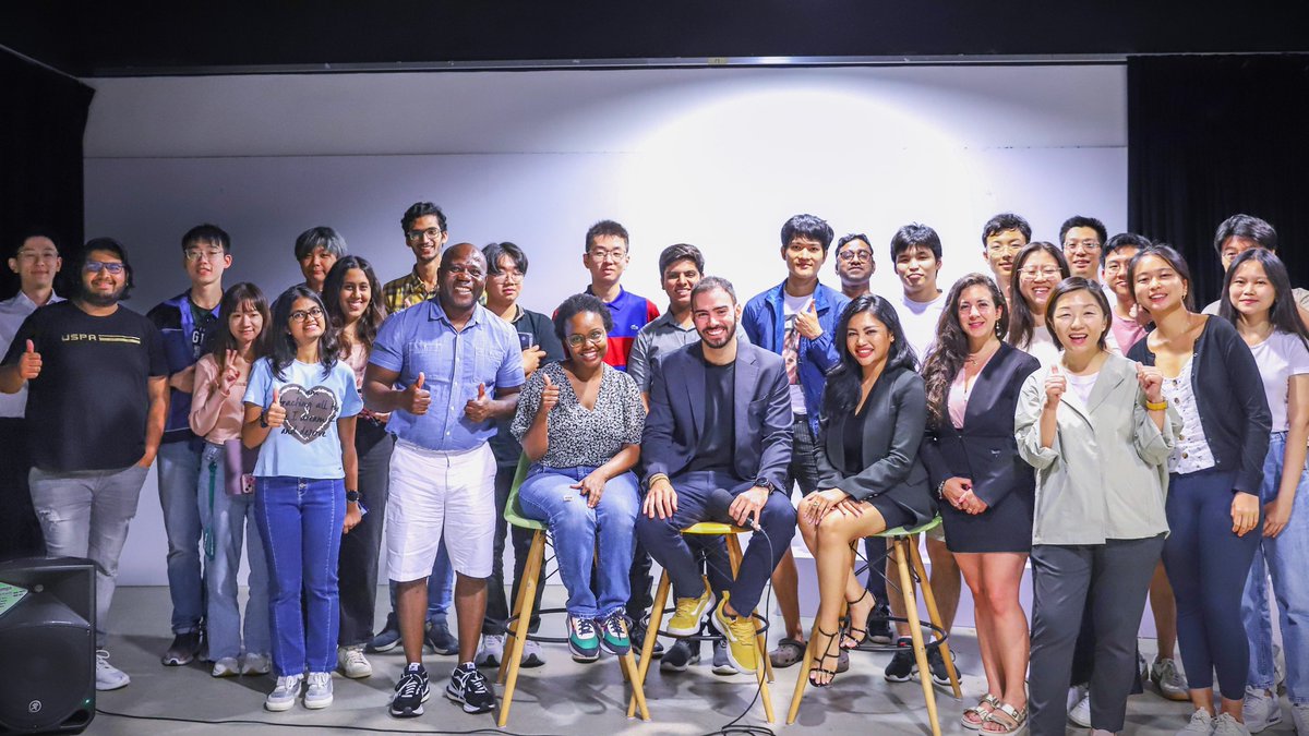 AsiaGInstitute's tweet photo. Our AGF2024 recently conducted a sharing session on entrepreneurship and innovation at Lap Chee College. They shared insights from their entrepreneurial journeys to assist students in navigating the opportunities and challenges associated with starting a new business. https://t.co/u2jEEdPeE1
