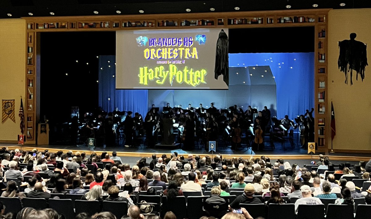 Supporting my <a href="/BrandeisHSOrch/">Brandeis HS Orchestra</a> kiddos tonight!🧙🏼⚡️ #HarryPotter <a href="/NISDBrandeis/">Brandeis High School</a>