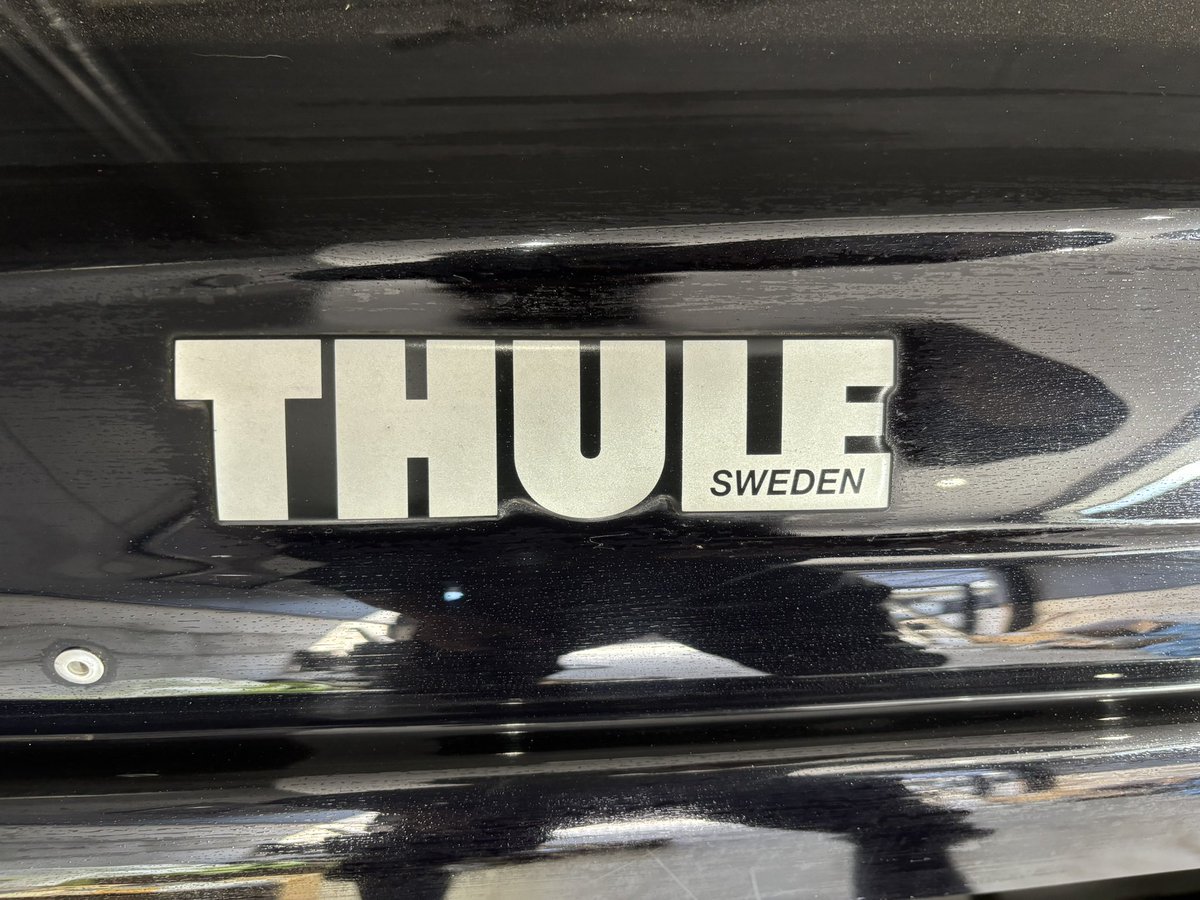 hiro_ddbddbdu's tweet photo. #売ります
 
アウディ売りました🖐️

🇸🇪スーリー
ルーフボックス
ルーフバー
足（audi a4 avant 2011年式対応品番）

まとめて8万円

受け渡し要相談

DMください🫡 https://t.co/qQFw8Ll20g