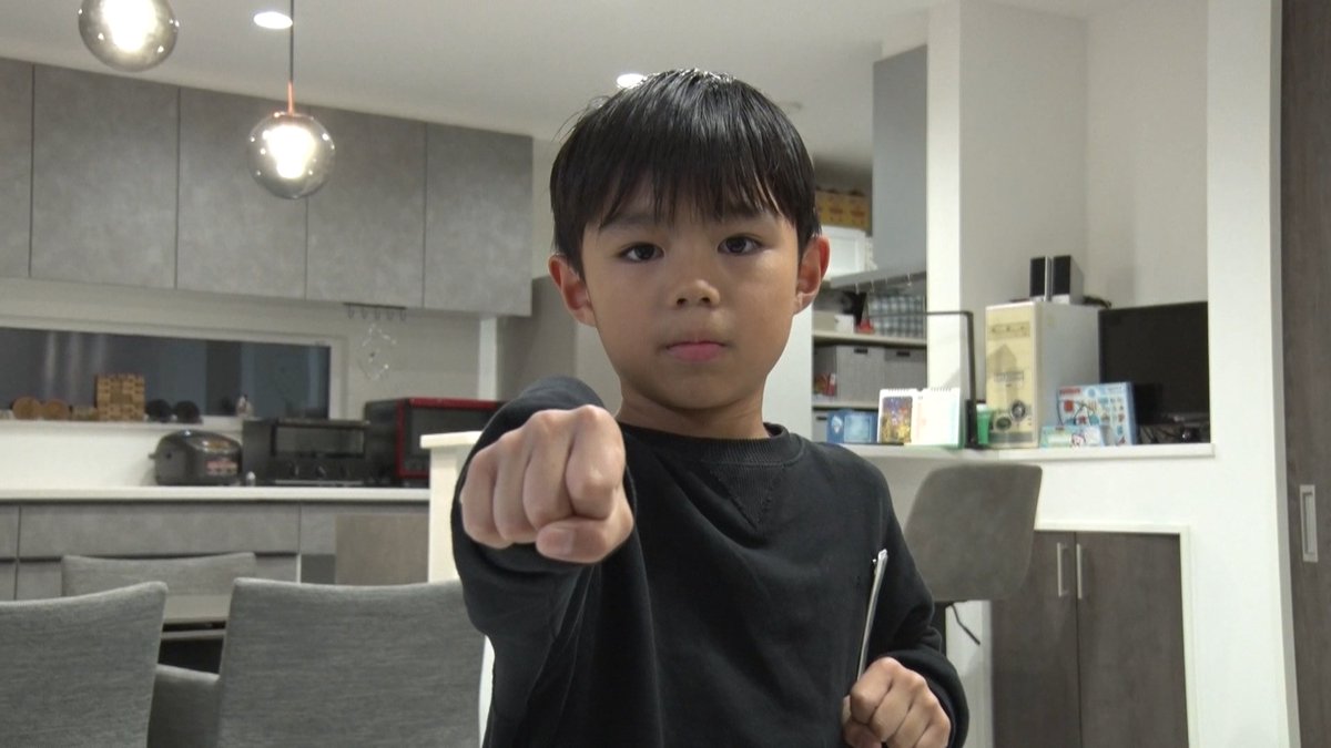 ／
#こどもみらいテレビ ウィーク開催中🌱
＼

きょうの #バンデス は...

「ご当地ヒーロー #破牙神ライザー龍 と一緒に平和を守りたい」じんさんの夢を応援❤️‍🔥

不安な時に破牙神ライザー龍に元気をもらったじんさん🦸‍♂️
自分もみんなの笑顔を守りたい！
最強のヒーローへの一歩を踏み出します👣