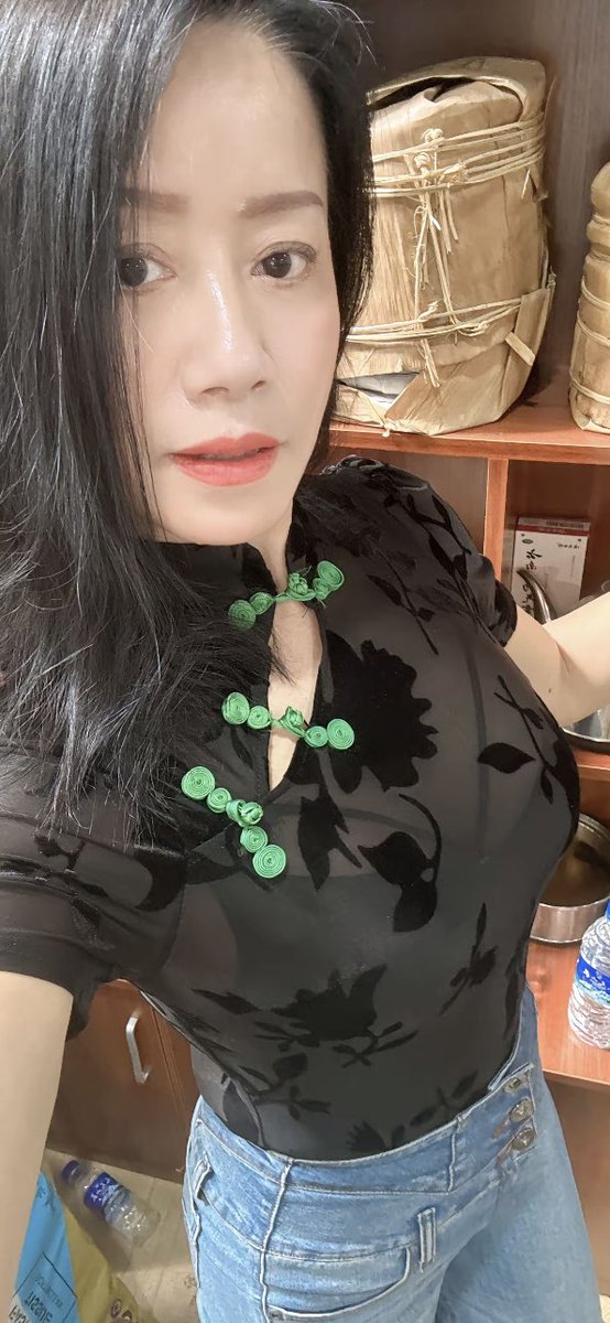 JerryLiang_'s tweet photo. #0883 #云南临沧 #临沧 这个临沧的美熟女之前哪个推主发过啊，找不到你了！ https://t.co/A9OsAWt4BF