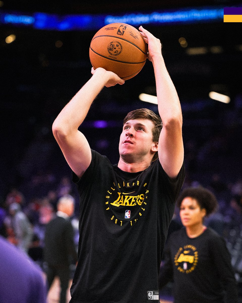 Lakers's tweet photo. 🔜 https://t.co/8OizRlYv2w