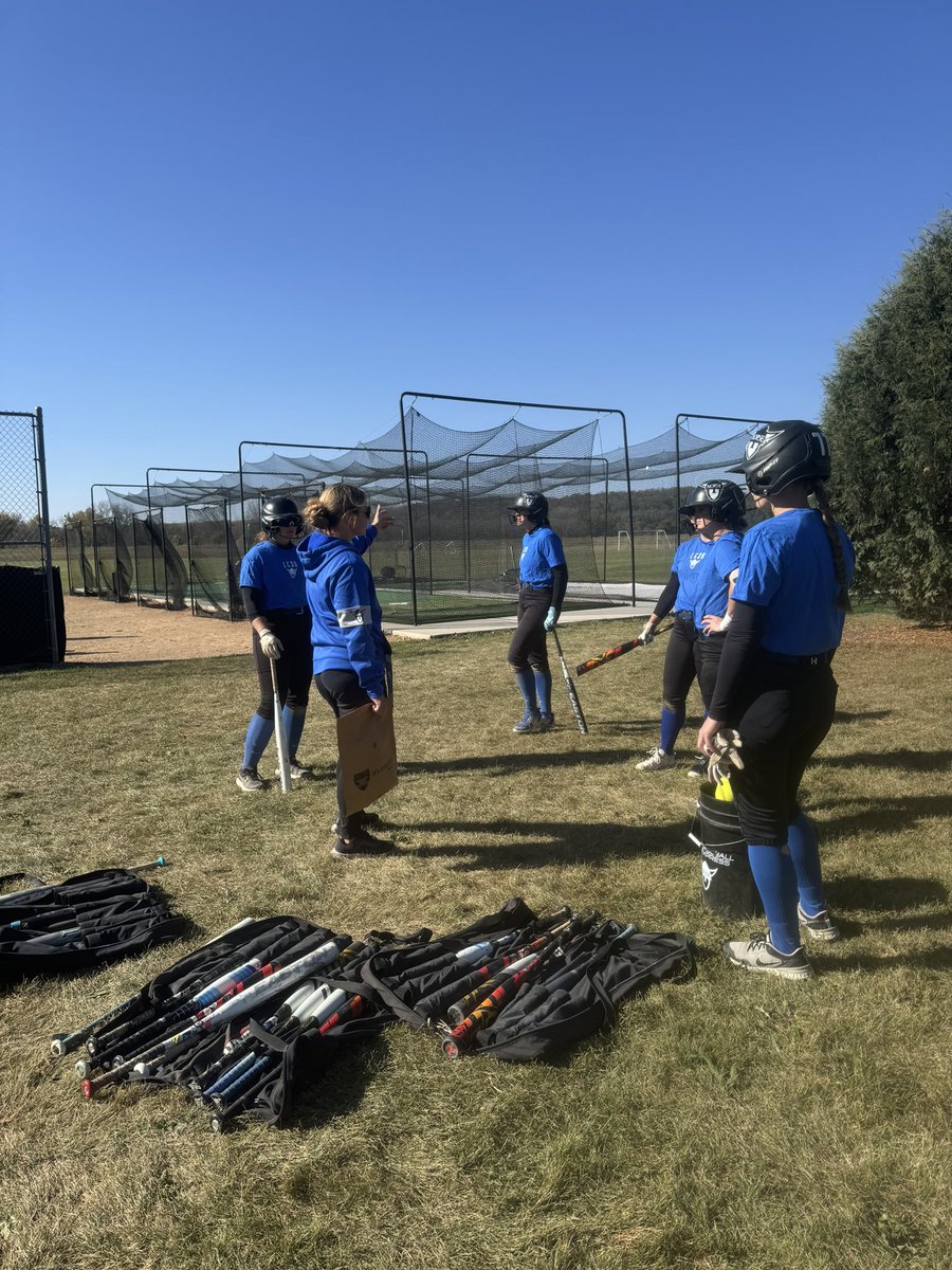 NorseSoftball's tweet photo. We are so lucky to call her our Teri 💙requesting a 10+hour day at the stadium to make sure the hitting groups are small and the attention to detail for each of our girls’ swings is individual and unique. #LCSB https://t.co/N3dz76bJZ6