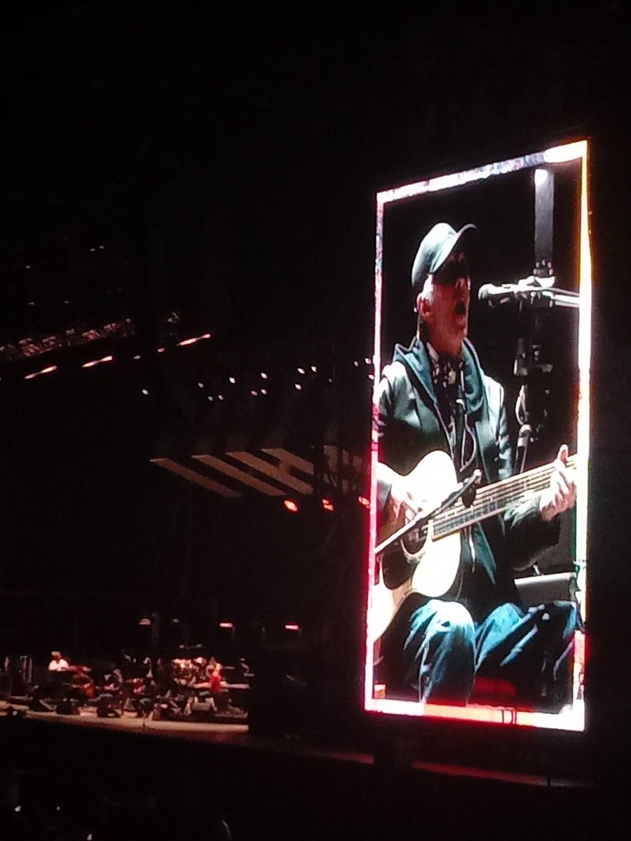 JoseJuanAP's tweet photo. @EricClapton . México, 03/10/2024

El mejor concierto de mi vida. https://t.co/vBwWI5yIu4